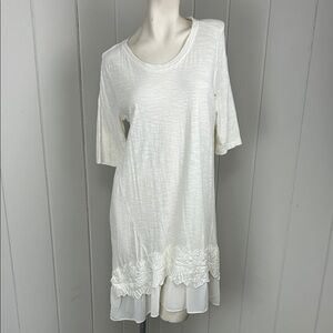 Elegant LaceWomens Top logo by lori goldstein shirt tunic floral appliqué medium